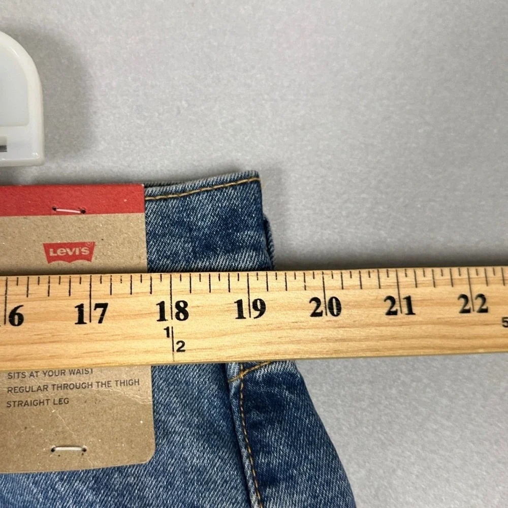 NEW Levis 505 Jeans Mens 38X30 Blue Regular Fit Straight Leg Distressed Stretch